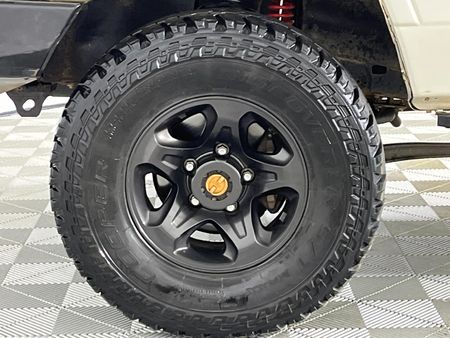 2014-Toyota-Land-Cruiser-79-45-D-Double-Cab_4