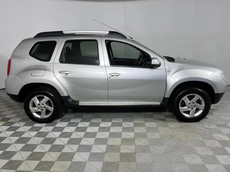 2015-Renault-Duster-16-Dynamique_16