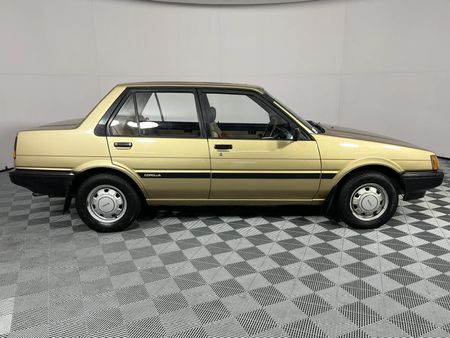 1986-Toyota-Corolla-13-GL_16
