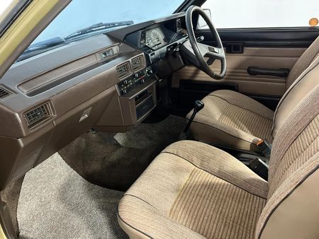 1986-Toyota-Corolla-13-GL_8