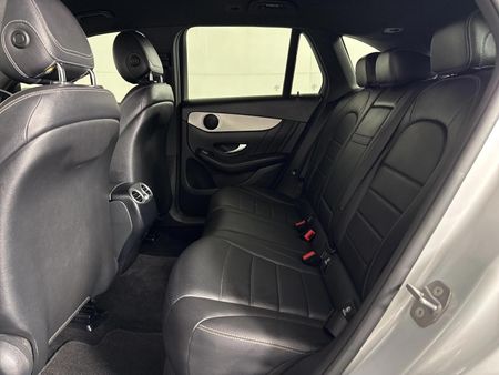 2018-Mercedes-Benz-GLC-250d-AMG_3