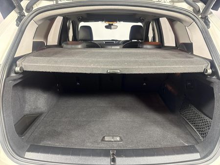 2019-BMW-X1-sDrive18i_13