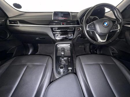 2019-BMW-X1-sDrive18i_1