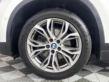2019-BMW-X1-sDrive18i_4