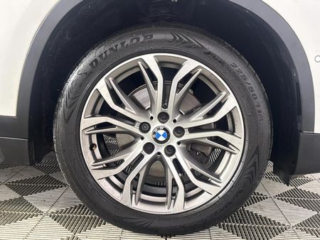 2019-BMW-X1-sDrive18i_5
