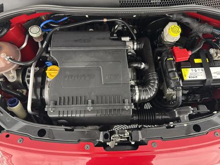 2015-Fiat-500-14-Lounge_11