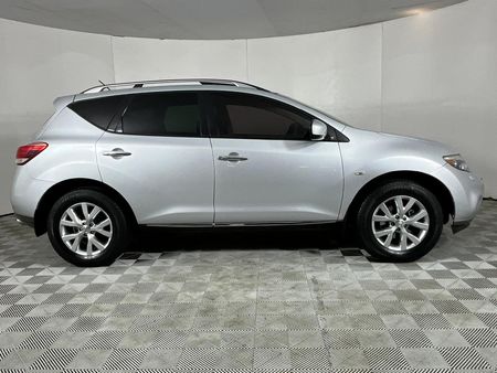 2014-Nissan-Murano-l24_16