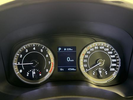 2019-Hyundai-Venue-10-TGDI-Fluid-Auto_2