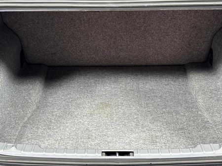 2006-BMW-3-Series-330i-Auto_14