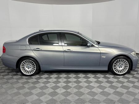 2006-BMW-3-Series-330i-Auto_17