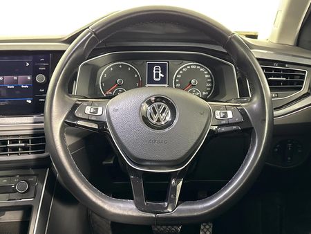 2018-Volkswagen-Polo-10-TSI-Highline-Auto-85kW_11