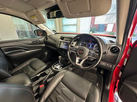 2022-Nissan-Navara-25-DDTi-PRO-4X-4X4-Auto-Double-Cab_17