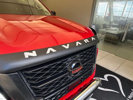 2022-Nissan-Navara-25-DDTi-PRO-4X-4X4-Auto-Double-Cab_8