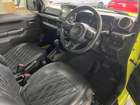 2024-Suzuki-Jimny-15-GLX-Auto_6