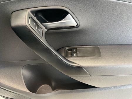 2025-Volkswagen-Polo-Vivo-16-Life_19