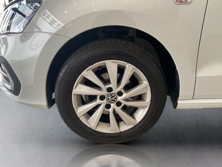 2025-Volkswagen-Polo-Vivo-16-Life_6