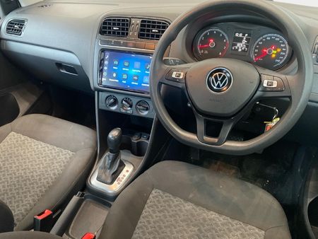 2025-Volkswagen-Polo-Vivo-16-Life_7