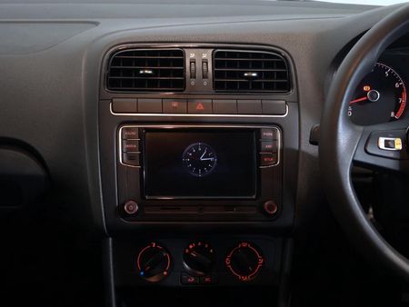 2022-Volkswagen-Polo-Vivo-14-Comfortline-5-dr_12
