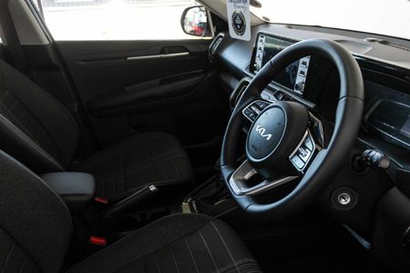 2026-Kia-Sonet-15-LS-Auto_14