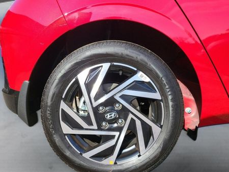 2026-Hyundai-i20-12-Executive_10