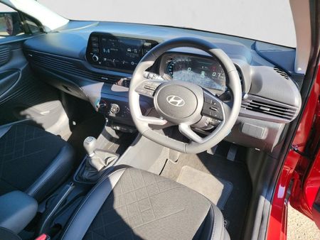 2026-Hyundai-i20-12-Executive_12