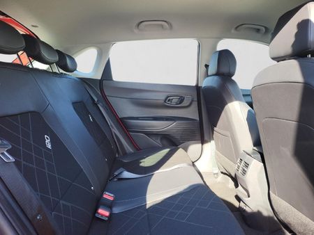 2026-Hyundai-i20-12-Executive_17