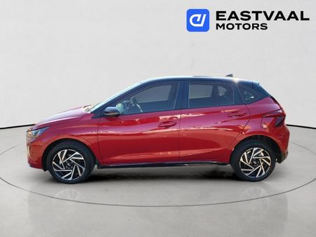 2026-Hyundai-i20-12-Executive_3