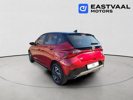 2026-Hyundai-i20-12-Executive_4
