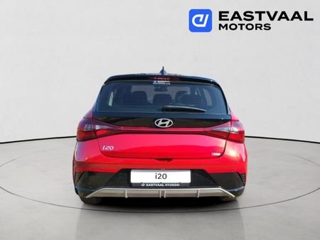 2026-Hyundai-i20-12-Executive_5