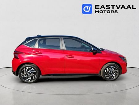 2026-Hyundai-i20-12-Executive_7