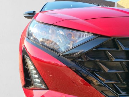 2026-Hyundai-i20-12-Executive_8