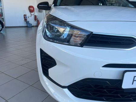2022-Kia-Rio-14-LS-5-dr-Auto_8