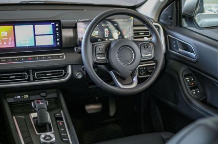 2026-GWM-P-Series-P300-24TD-LS-Auto-Double-Cab_16