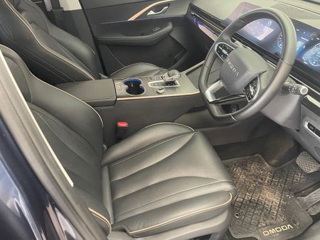 2025-Omoda-C5-15T-Luxury-S_7