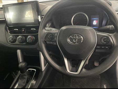 2025-Toyota-Corolla-Cross-18-XI_6