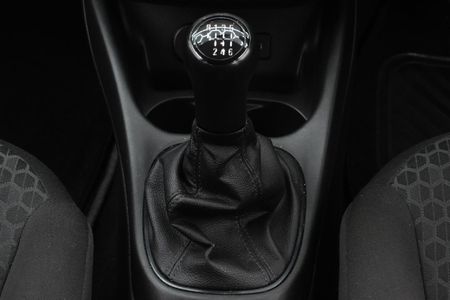 2016-Opel-Corsa-10T-EcoFlex-Essentia-5-dr_14