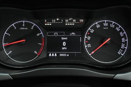 2016-Opel-Corsa-10T-EcoFlex-Essentia-5-dr_15
