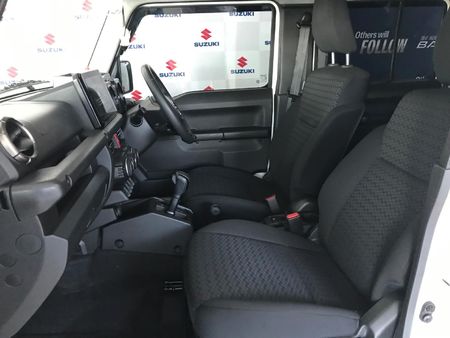 2025-Suzuki-Jimny-15-GLX-AllGrip-5-Door-Auto_8