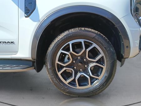 2025-Ford-Everest-30D-V6-Wildtrack-AWD-Auto_9