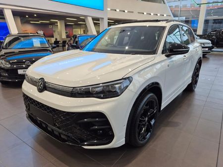 2026-Volkswagen-Tiguan-20TDI-R-Line-4Motion_0
