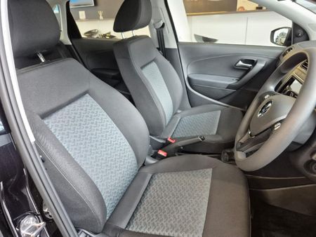 2026-Volkswagen-Polo-Vivo-14-Life_9