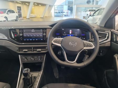 2026-Volkswagen-Polo-10-TSI-Life_6