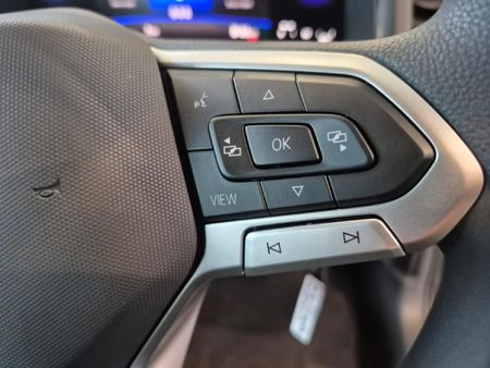 2026-Volkswagen-Polo-10-TSI_8