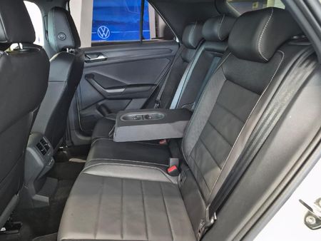 2026-Volkswagen-T-Roc-20-TSI-4M-R-Line-Auto_14