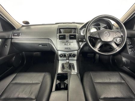 2011-Mercedes-Benz-C-Class-C-220-CDi-Avantgarde-Auto_1