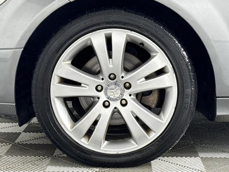 2011-Mercedes-Benz-C-Class-C-220-CDi-Avantgarde-Auto_4