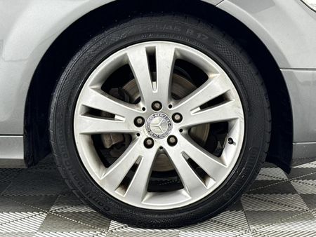 2011-Mercedes-Benz-C-Class-C-220-CDi-Avantgarde-Auto_5