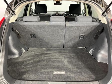 2013-Nissan-Juke-16-Acenta_14