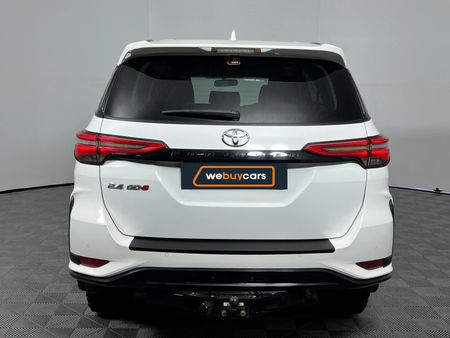 2023-Toyota-Fortuner-24-GD-6-RB_18