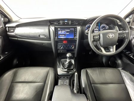 2023-Toyota-Fortuner-24-GD-6-RB_1